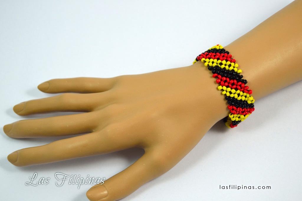 Tribal Bracelet - Slender Ethnic Mandaya Beaded Design